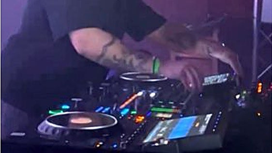 Sustraen un equipo de Dj de alta gama valorado en 10.000 euros a una empresa de eventos