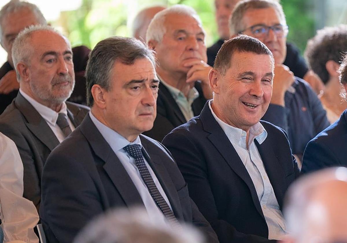 Esteban responde a Otegi: «Menos antifascismo de mitin y más