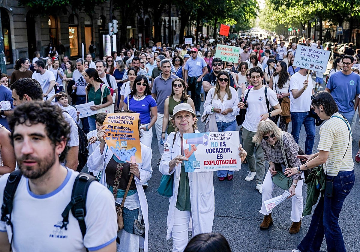 Salud busca convencer a los médicos para frenar cuanto antes