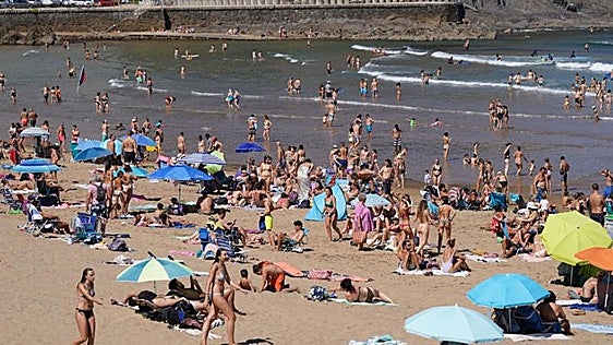 Permitido el baño en toda la costa vizcaína, salvo en Bakio y Toña