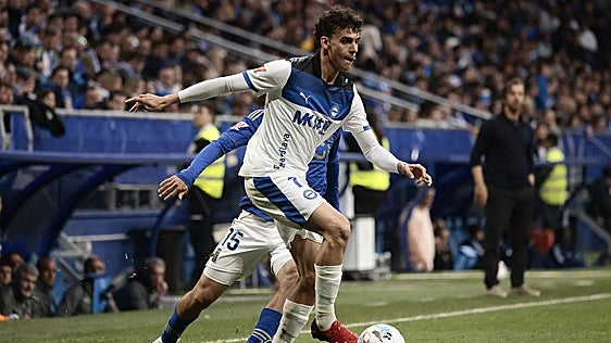 El Alavés devuelve el protagonismo a unos extremos que quiere potenciar en el mercado