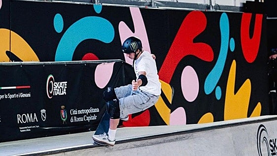El skater vizcaíno Egoitz Bijueska, bronce en la Copa del Mundo de Roma