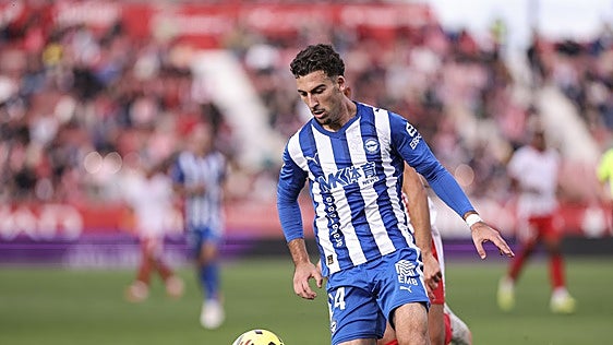 El Alavés apuesta por mantener a un revalorizado Víctor Parada