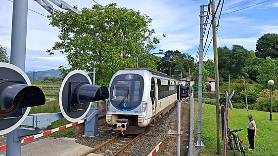 Adjudican el estudio para poner trenes cada 15 minutos entre Bermeo y Bilbao