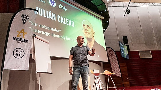 Julián Calero: «En el fútbol se justifica insultar a árbitros y entrenadores»