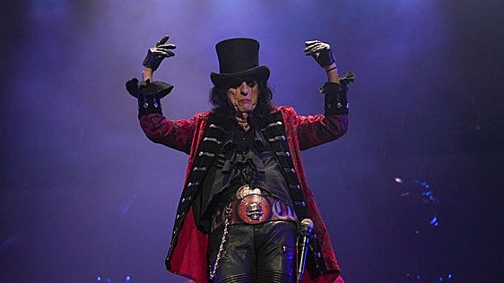 Con Alice Cooper llega la sangre al río