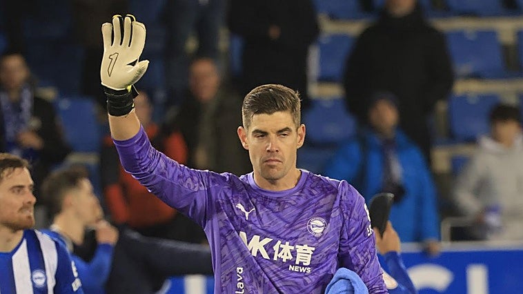 Raúl Fernández se aferra a la portería