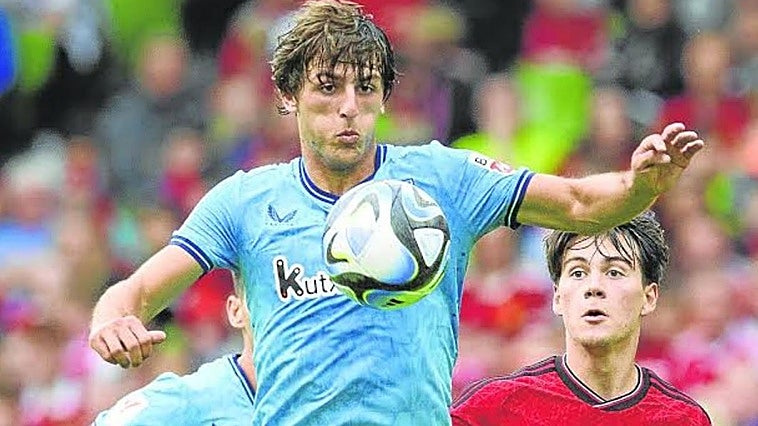 Unai Gómez, sorprendido por la diferencia de preparación física entre Udine y Lezama: «Se nota mucho...»