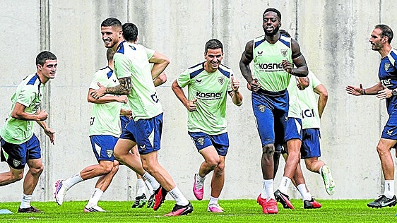 Un derbi para irse al parón con una sonrisa