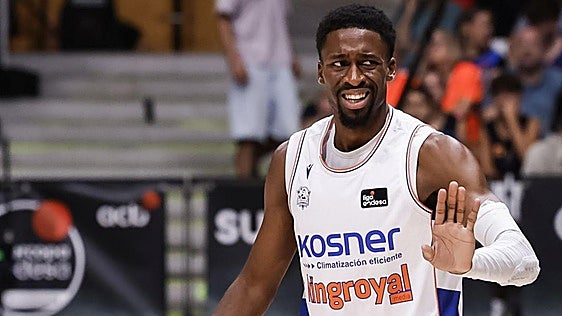 Simmons: «Estamos listos para competir con los jugadores que estén disponibles»