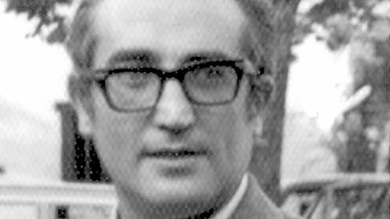 Gabriel Aresti en una filmación histórica