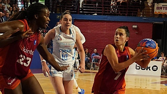 Exigente arranque de la Liga Femenina Endesa para el Gernika Bizkaia de baloncesto