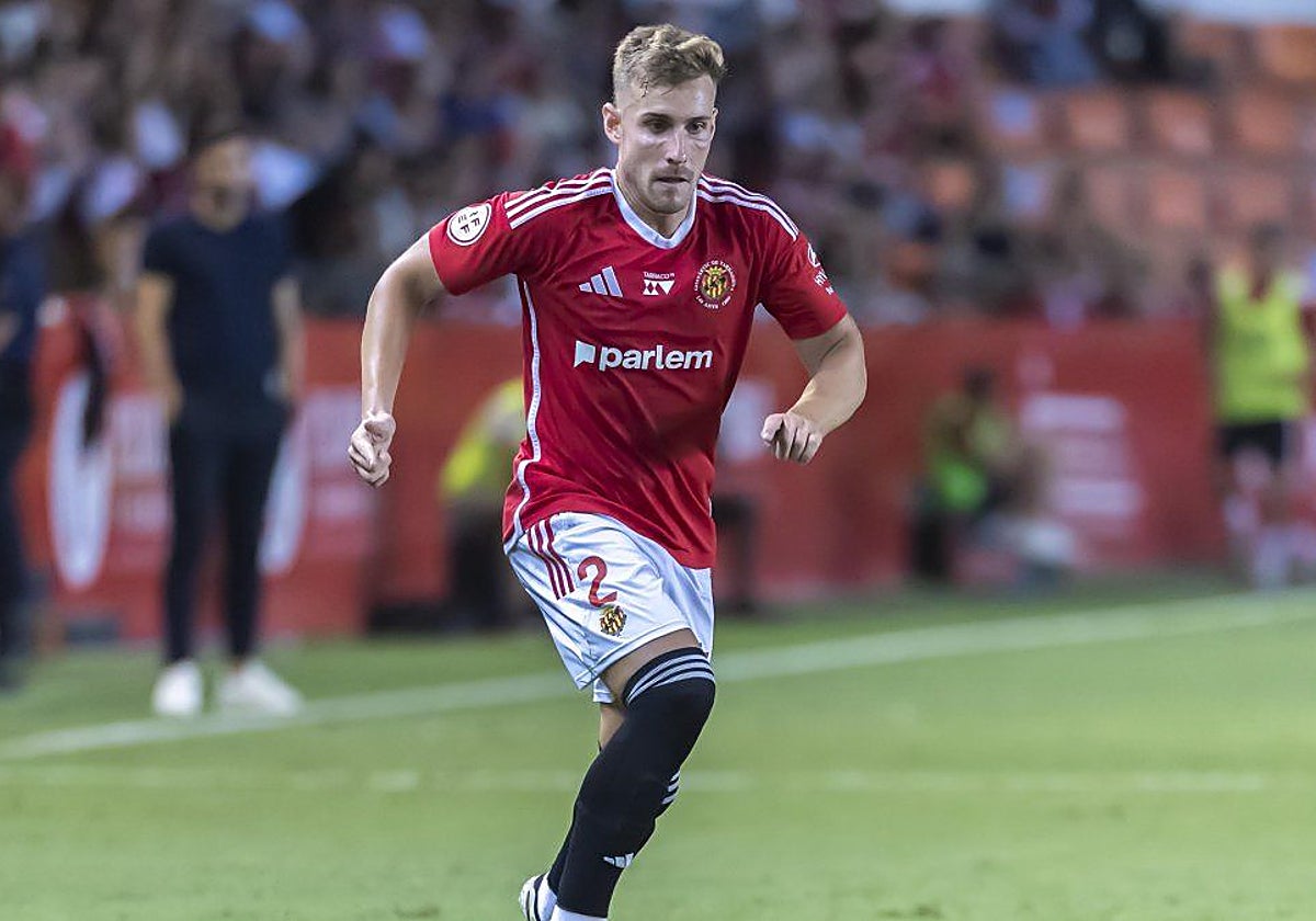 Sergio Camus, un lateral derecho contrastado para el Barakaldo
