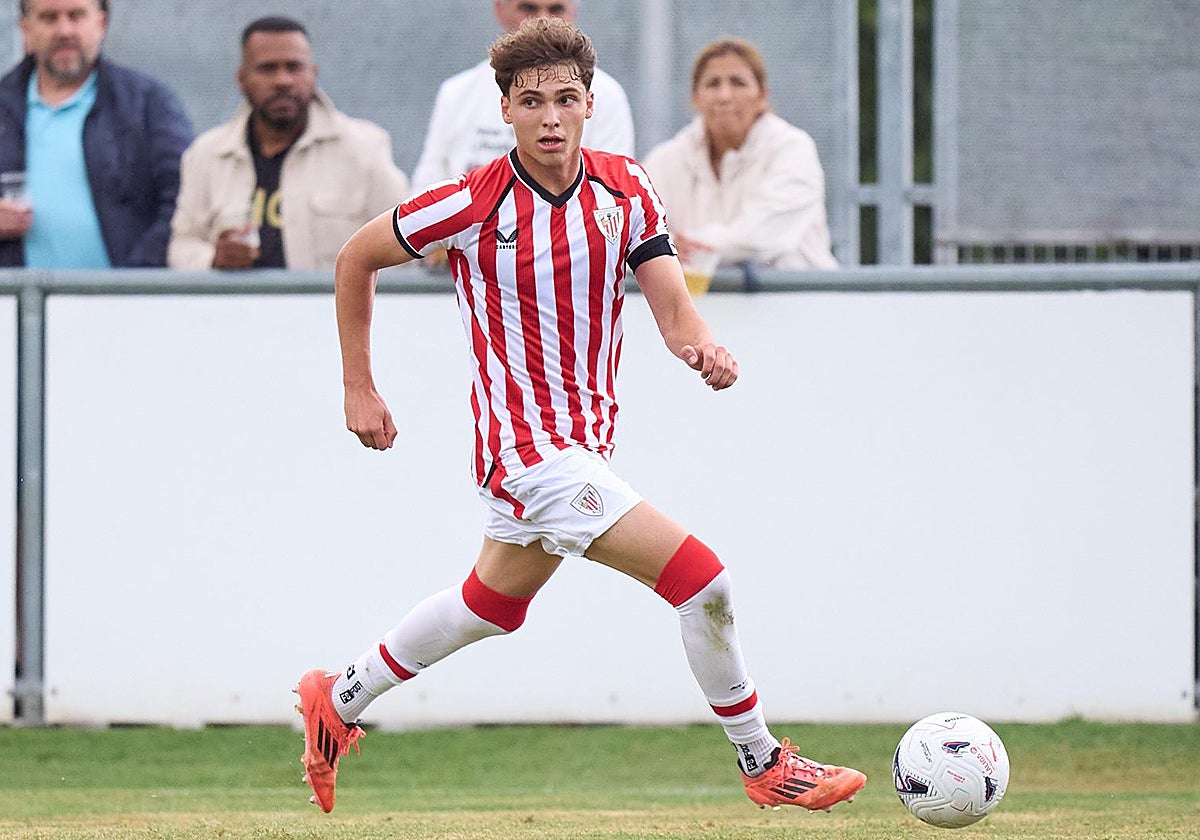 Lekuna, durante un amistoso con el Bilbao Athletic.
