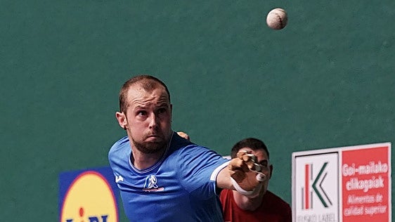 El gancho de Elordi hace estragos en Elizondo