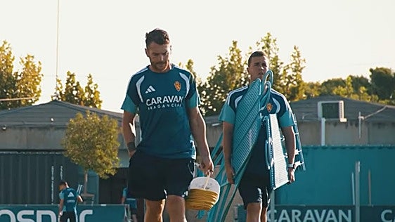 El 'grounding' y otras rutinas que Ibai Gómez implanta en Zaragoza