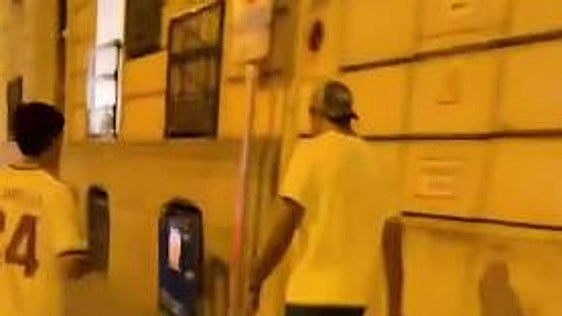 La petición de Rodri a la Policía cuando paseaba de madrugada por Madrid: «¿Me ayudáis o qué?»