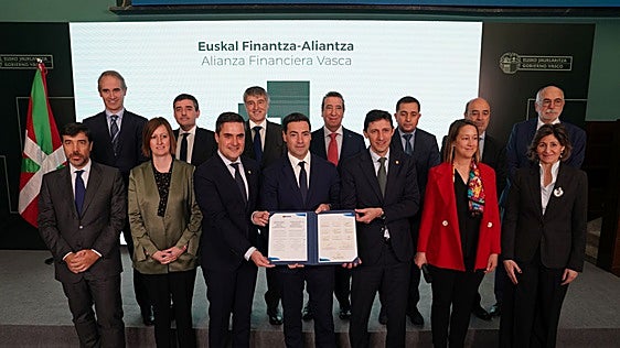 El Gobierno, Kutxabank y sus fundaciones inyectan 2.300 millones en la industria vasca