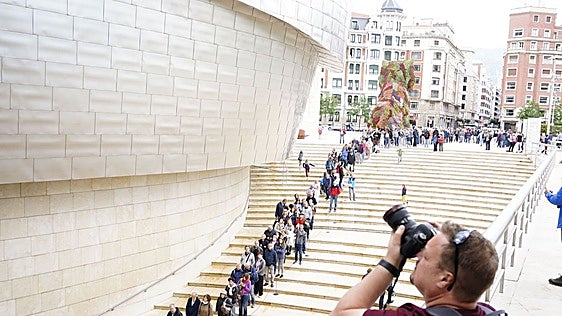 El sector turístico vasco supera los 70.000 empleos por primera vez en verano