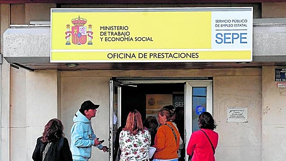 El SEPE permitirá cobrar un sueldo a la vez que el subsidio para mayores de 52 años sin computarlo como renta para suspender la prestación