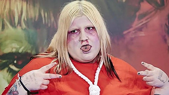 Las polémicas declaraciones de Esty Quesada sobre los «ojos de rata» que acuden al Zinemaldia en San Sebastián
