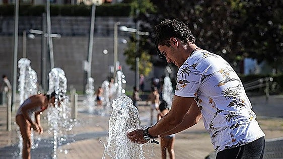 Calor extremo hoy en Bizkaia, con máximas de 39°