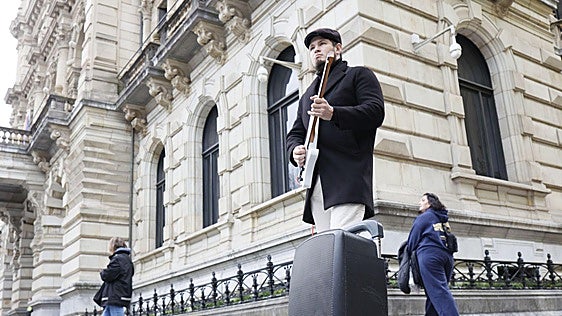 2.234 firmas para apoyar a los músicos callejeros de Bilbao