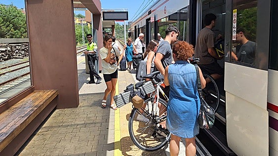 La línea ferroviaria entre Bilbao y Orduña contará con trenes accesibles este verano