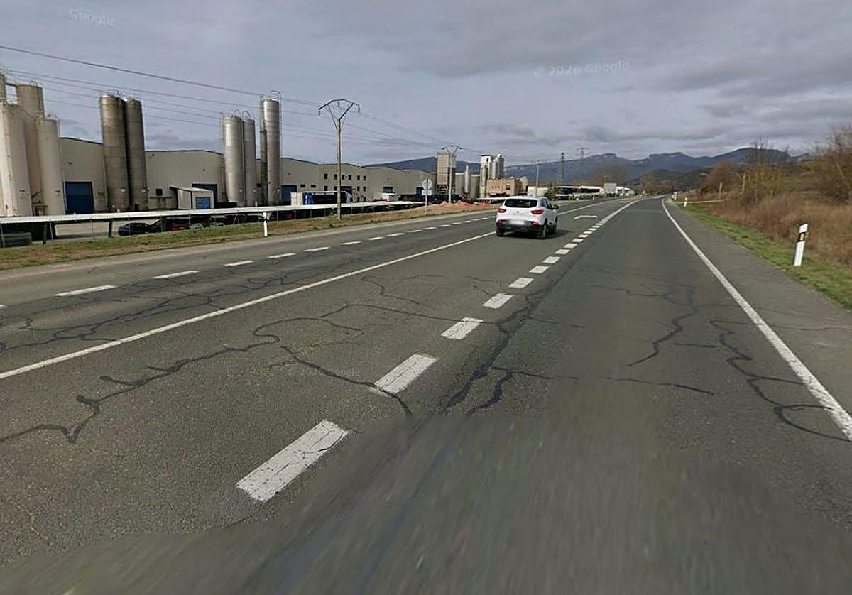Siete heridos en una colisión entre tres vehículos en Lantarón