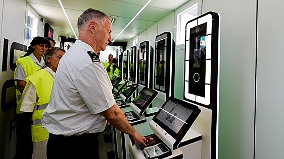 El Puerto de Bilbao refuerza el control fronterizo con un nuevo sistema para pasajeros de ferris y cruceros
