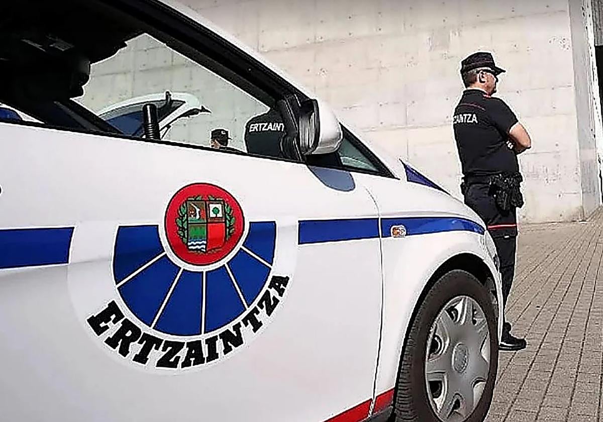 La Ertzaintza detiene a un joven de 20 años cuando agredía sexualmente a una mujer en las fiestas de Algorta
