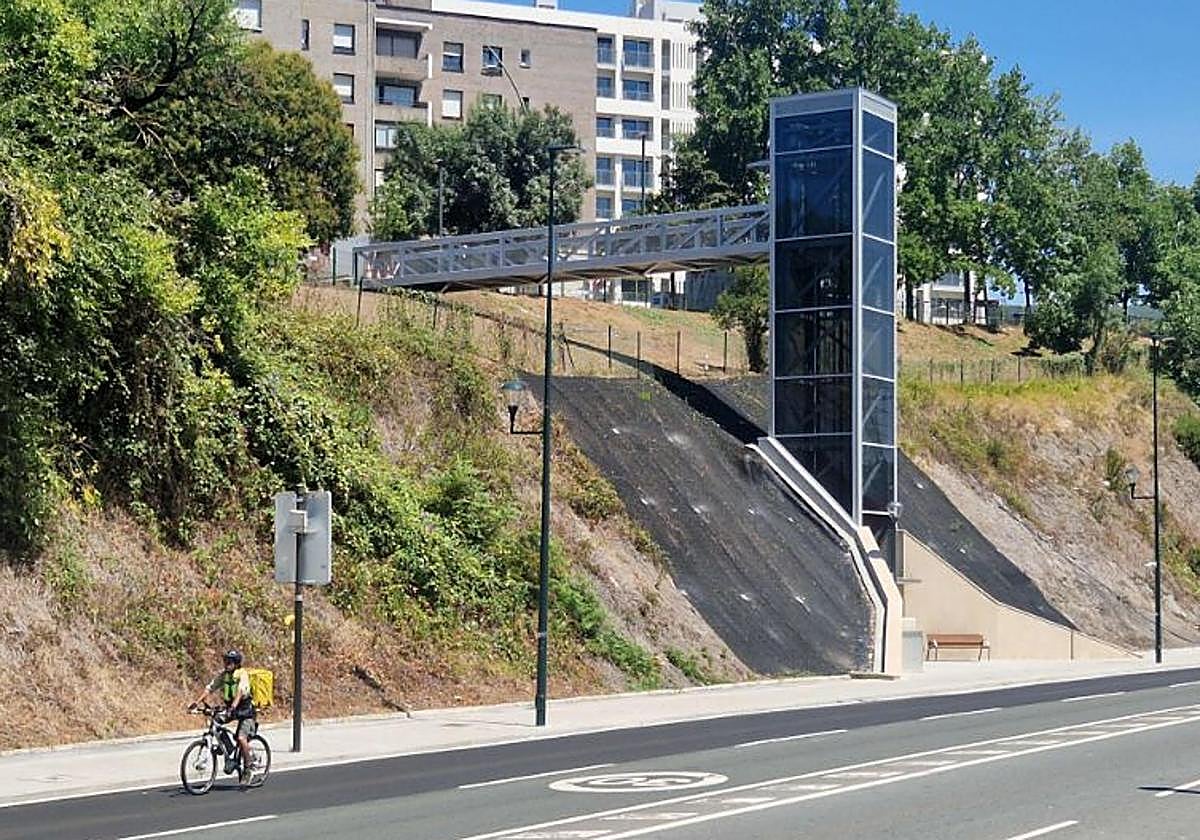 El Ayuntamiento de Bilbao estrena un ascensor entre Txurdinaga y Bolueta