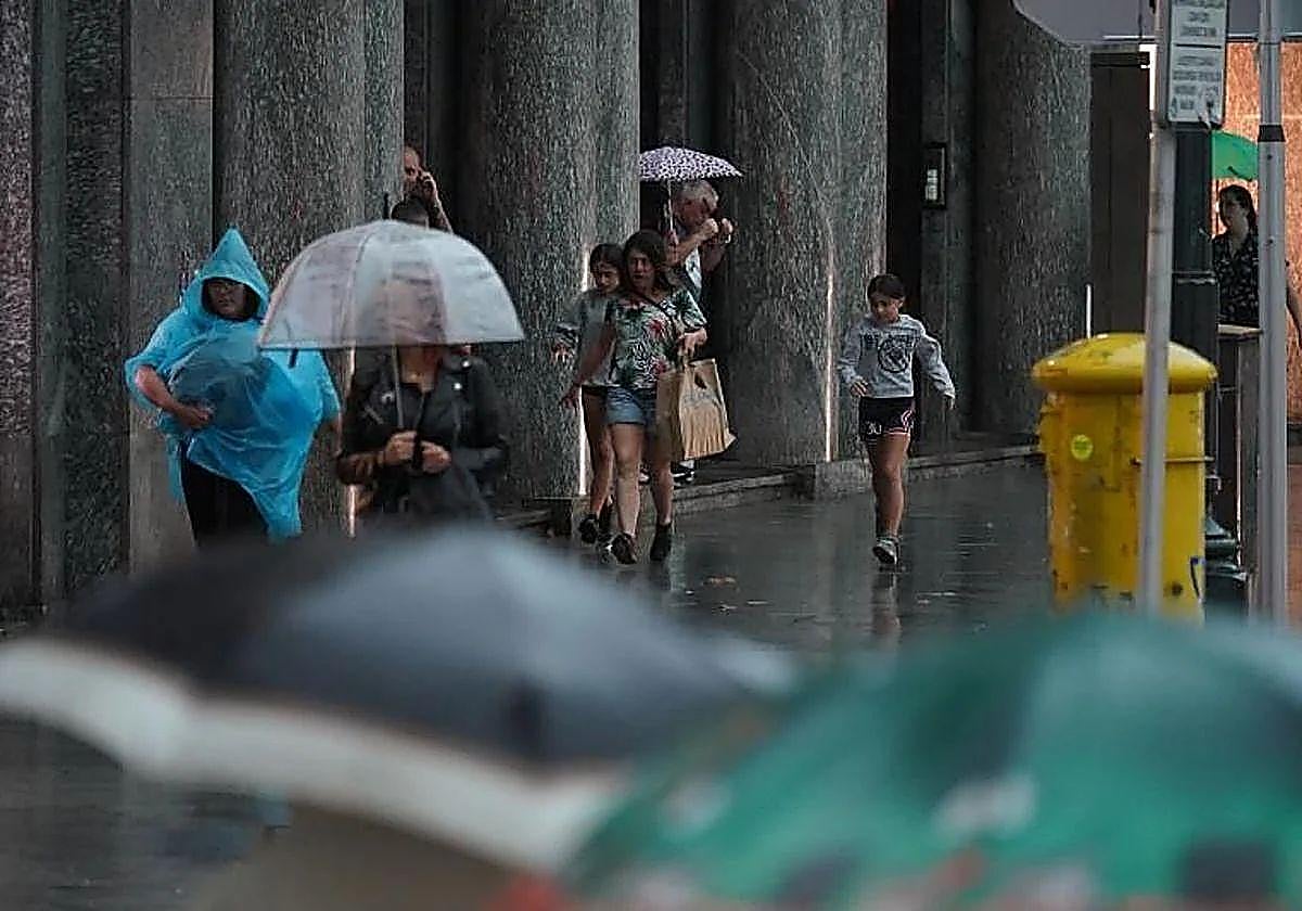 El giro del tiempo en Bizkaia: una masa de aire frío dejará tormentas y bajada de temperaturas
