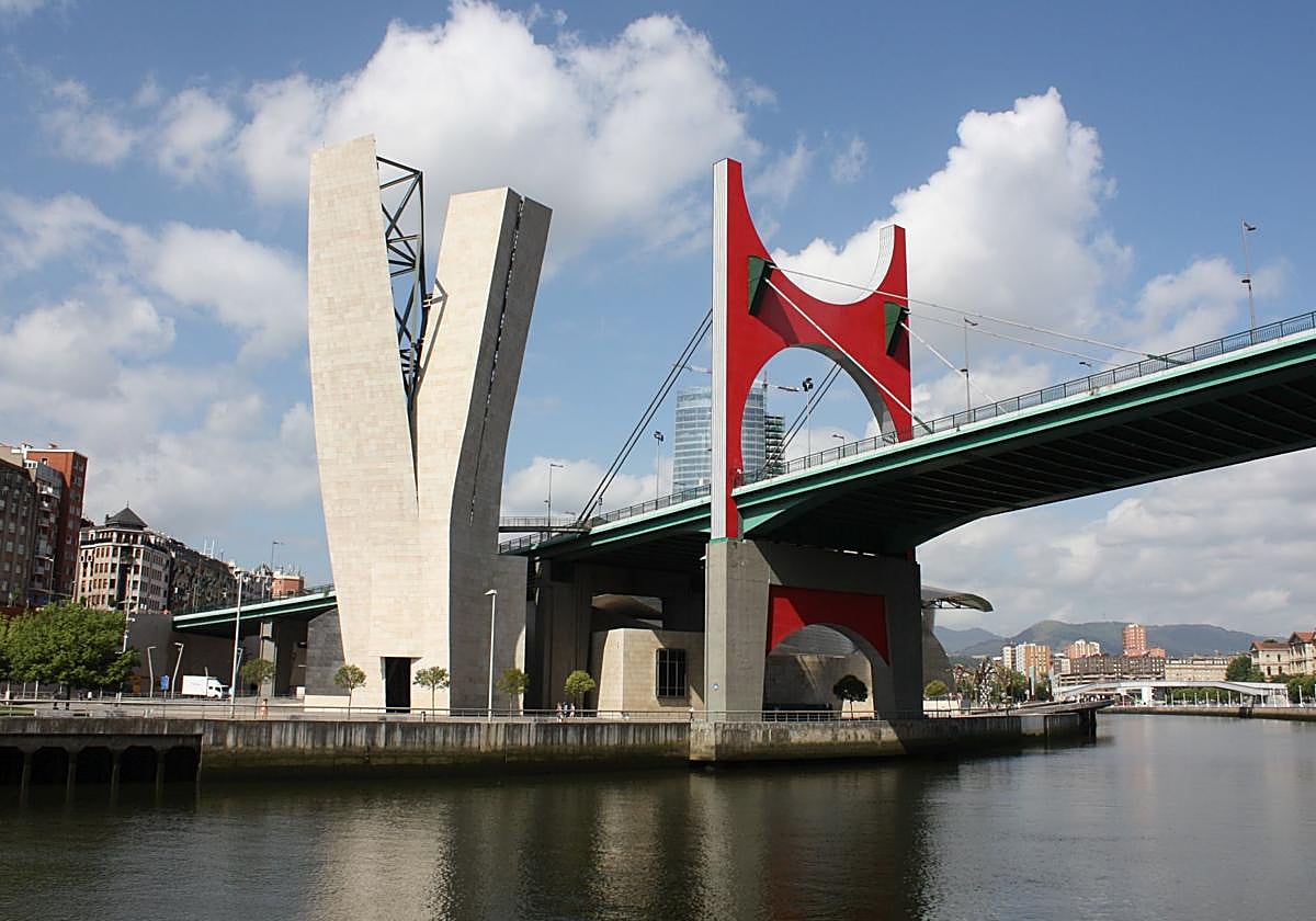 Recuperan el cadáver de una mujer en la ría de Bilbao