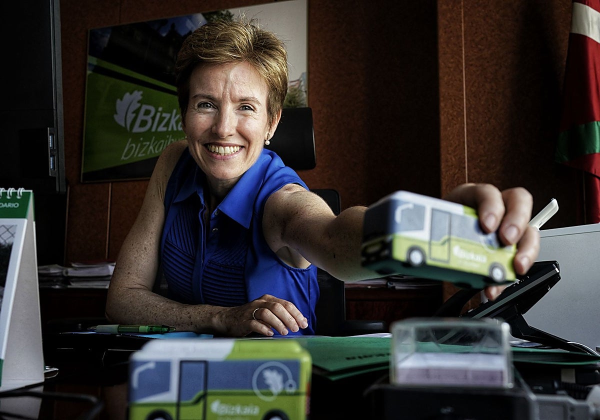 «Bizkaibus dará servicio nocturno los viernes, sábados y víspera de festivos»