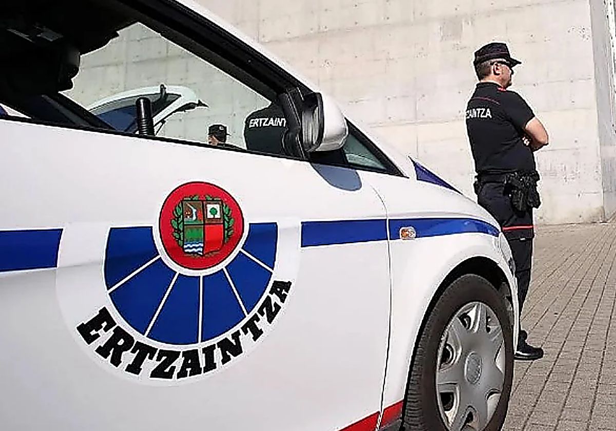 Pillan 'in fraganti' a un ladrón reincidente mientras robaba en una empresa de Erandio