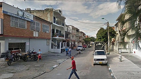 La viuda del vitoriano asesinado en Cali: «Un año después no sabemos quién mató a Raúl ni sus hijos pueden llevarle flores»