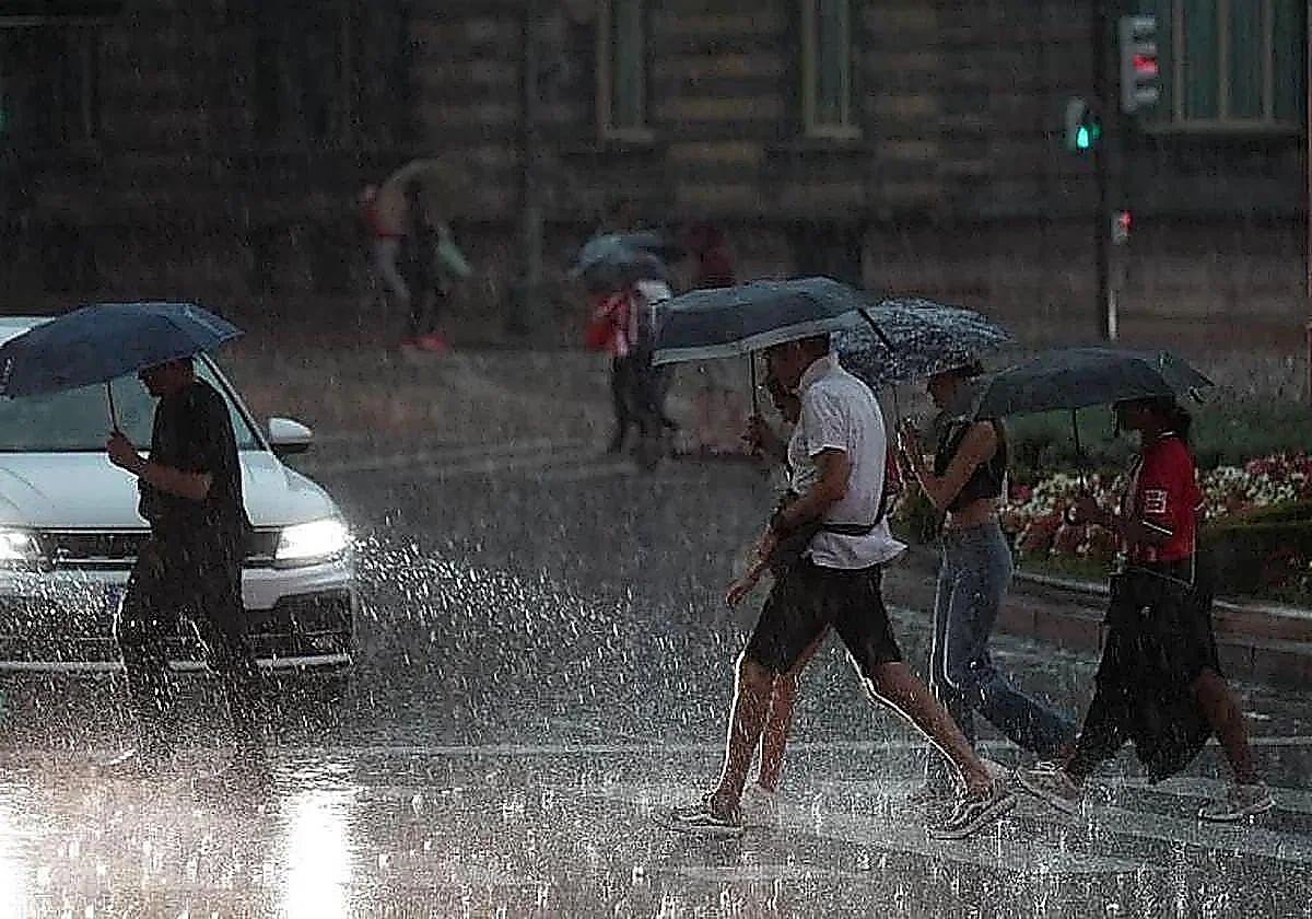 Activan el aviso amarillo por fuertes tormentas y granizo en Bizkaia