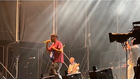 ETS sorprende con la canción de Marijaia en el repertorio de su concierto en Aste Nagusia