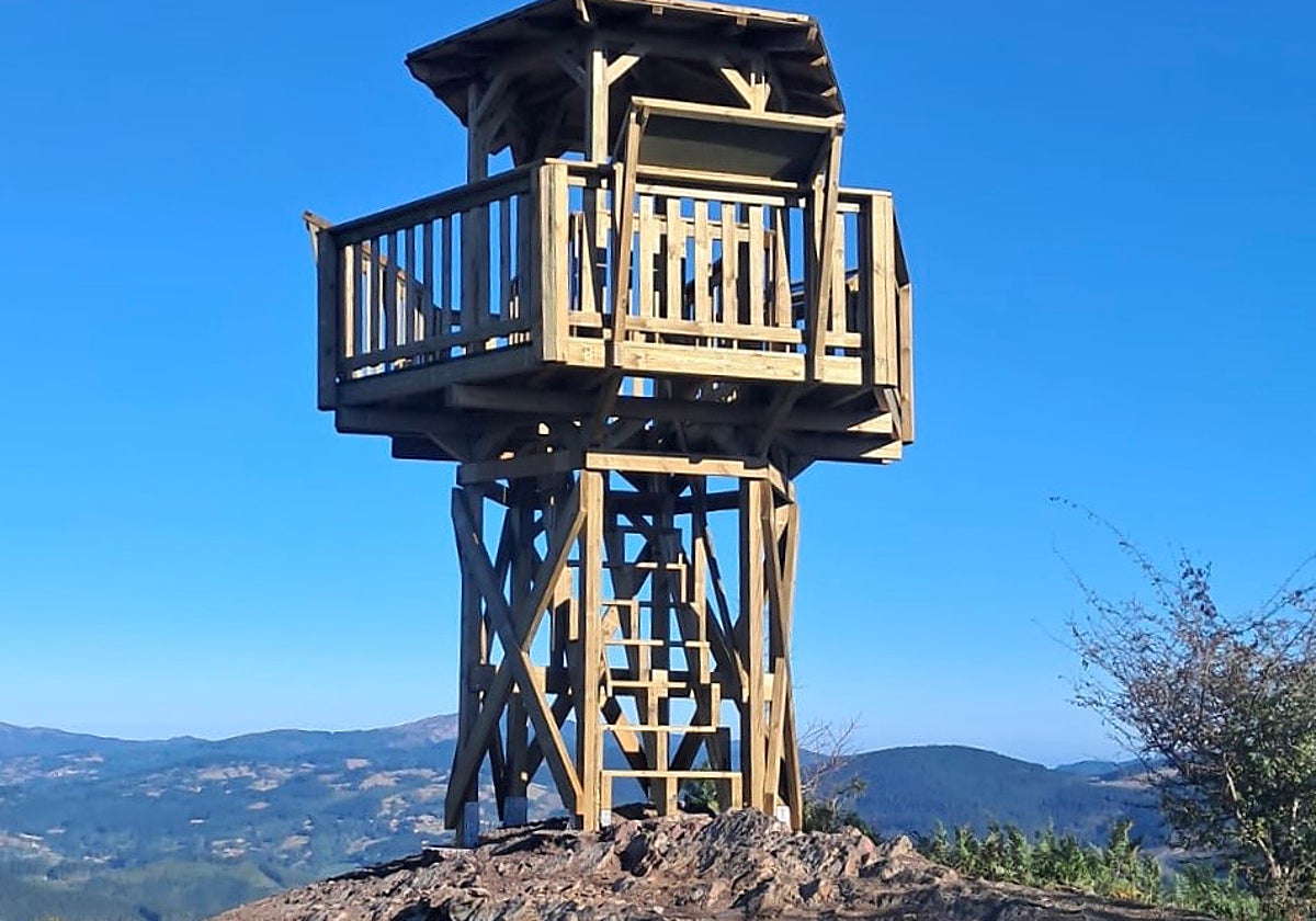 Zalla restaura el mirador de Ilso, arrasado por un incendio el pasado mes de junio
