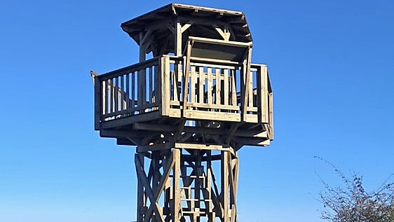 Zalla restaura el mirador de Ilso, arrasado por un incendio el pasado mes de junio