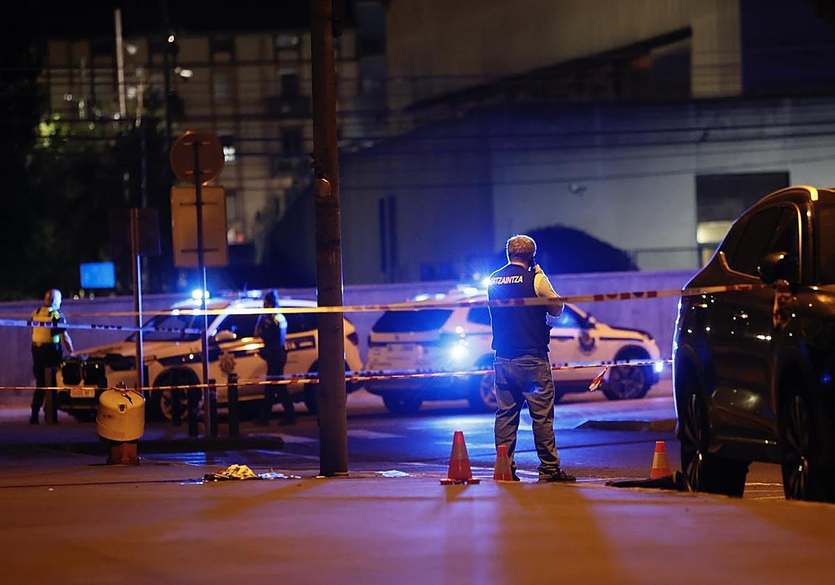 Asesina de varios tiros de escopeta en el estómago al novio de su expareja en Barakaldo