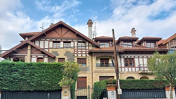Getxo protege ahora del derribo 289 edificios en la misma situación que el palacete demolido
