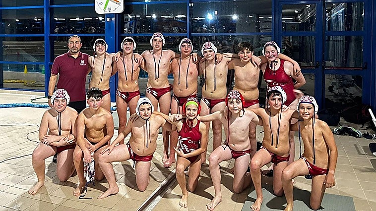 Tres equipos de waterpolo de Getxo no pueden competir «al no inscribirles la directiva»