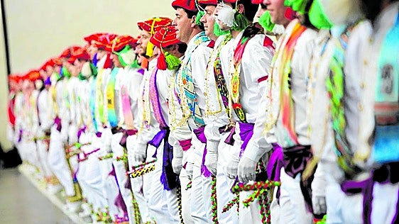 Basauri reúne danzas ancestrales y no faltarán arcos, castañuelas o espadas