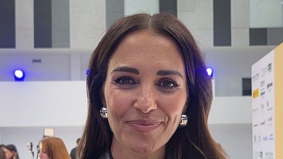 Lo que nunca falta en el armario de Paula Echevarría