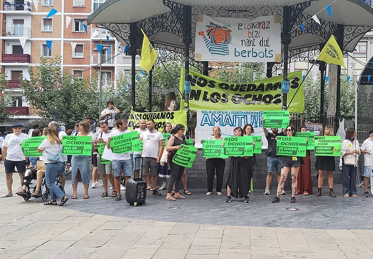 Vecinos de Erandio se movilizarán para evitar el desalojo de sus viviendas