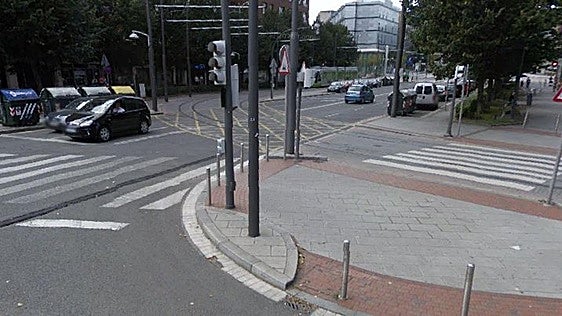 Detienen en Trapagaran a un conductor que se dio a la fuga tras atropellar a una joven en el centro de Bilbao