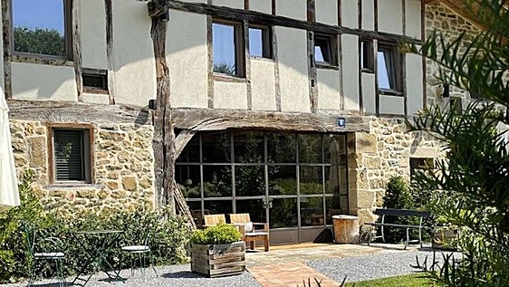 El encantador hotel donde Aitana se ha alojado durante sus conciertos en el BEC