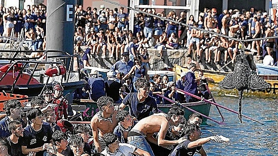 Lekeitio pide a la Diputación suprimir los refuerzos del Bizkaibus para el día de gansos por la masificación